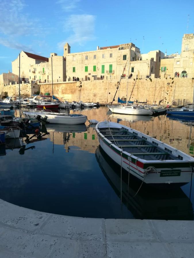 Ilfarodelmediterraneo Giovinazzo Buitenkant foto