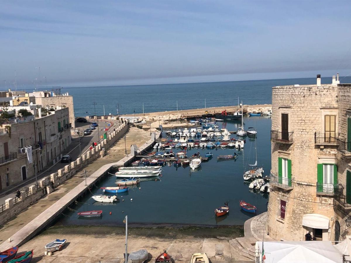 Ilfarodelmediterraneo Giovinazzo Buitenkant foto